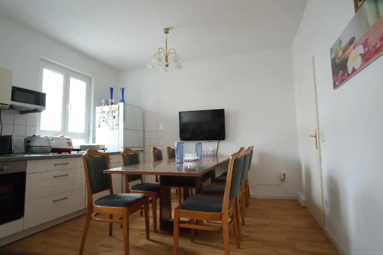 Pensjonat Euromamhaus - Korean B&B Frankfurt nad Menem
